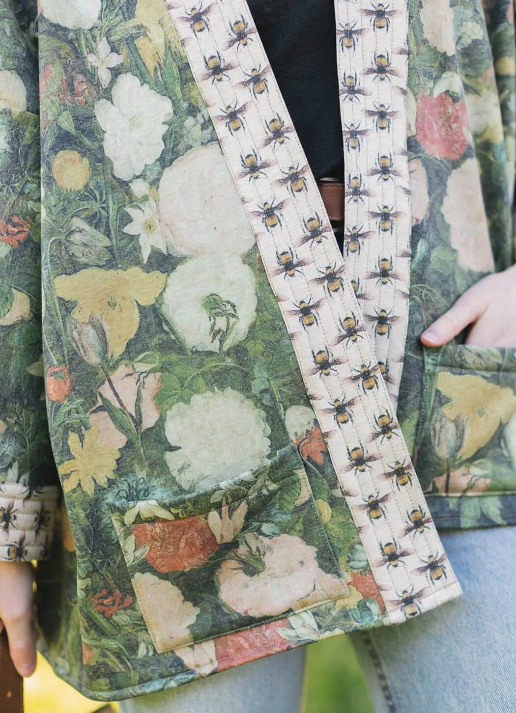 Market of Stars I Dream in Flowers Cozy Bees Fleece Cardigan Kimono Jacket